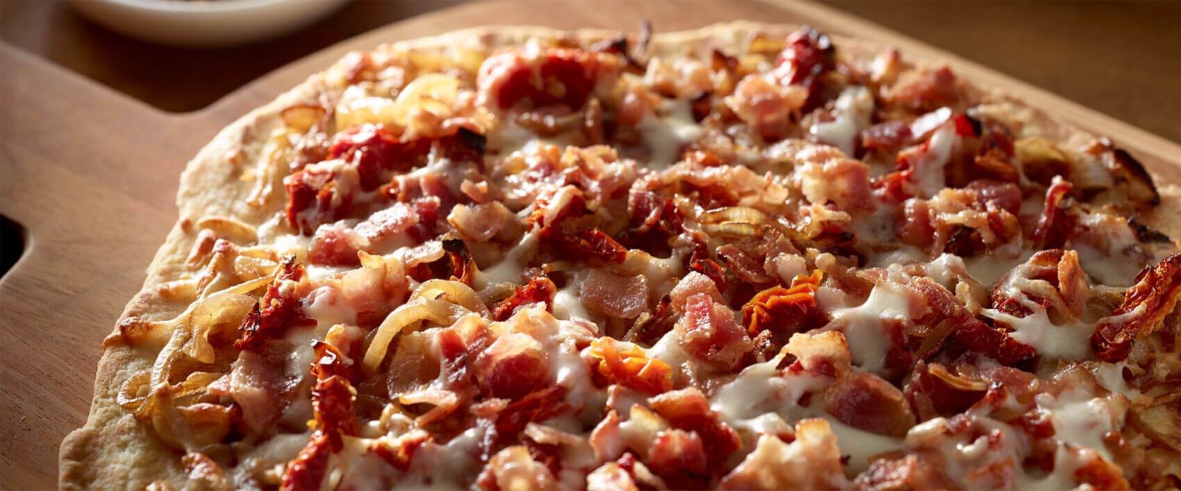 Bacon and Caramelized Onion Pizza - Hormel Foods