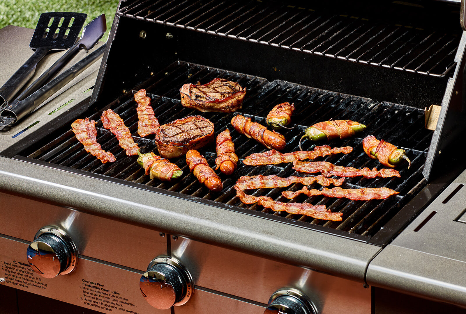 Grilled Bacon Wrapped Burger, Char-Broil