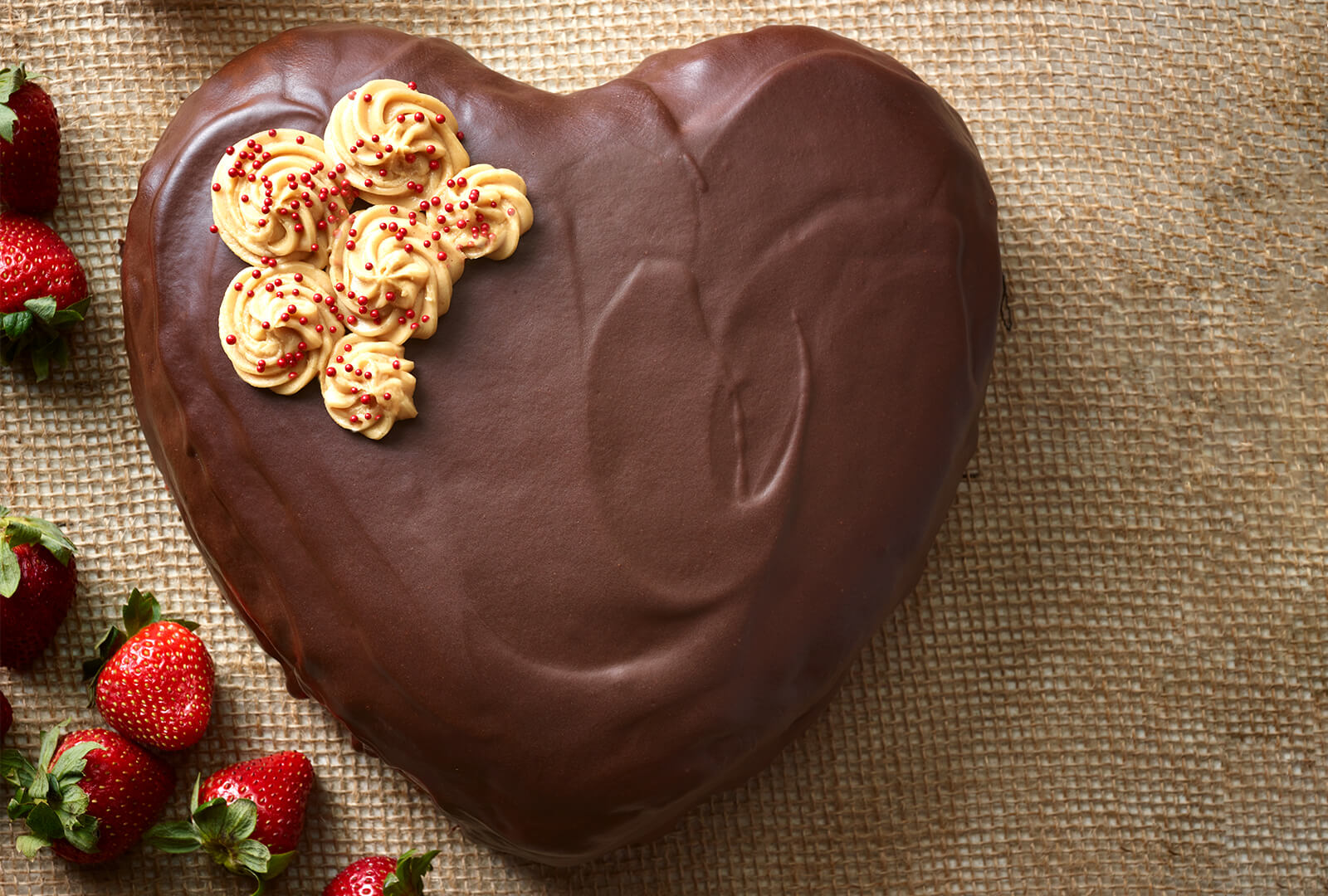heart shaped chocolate cake