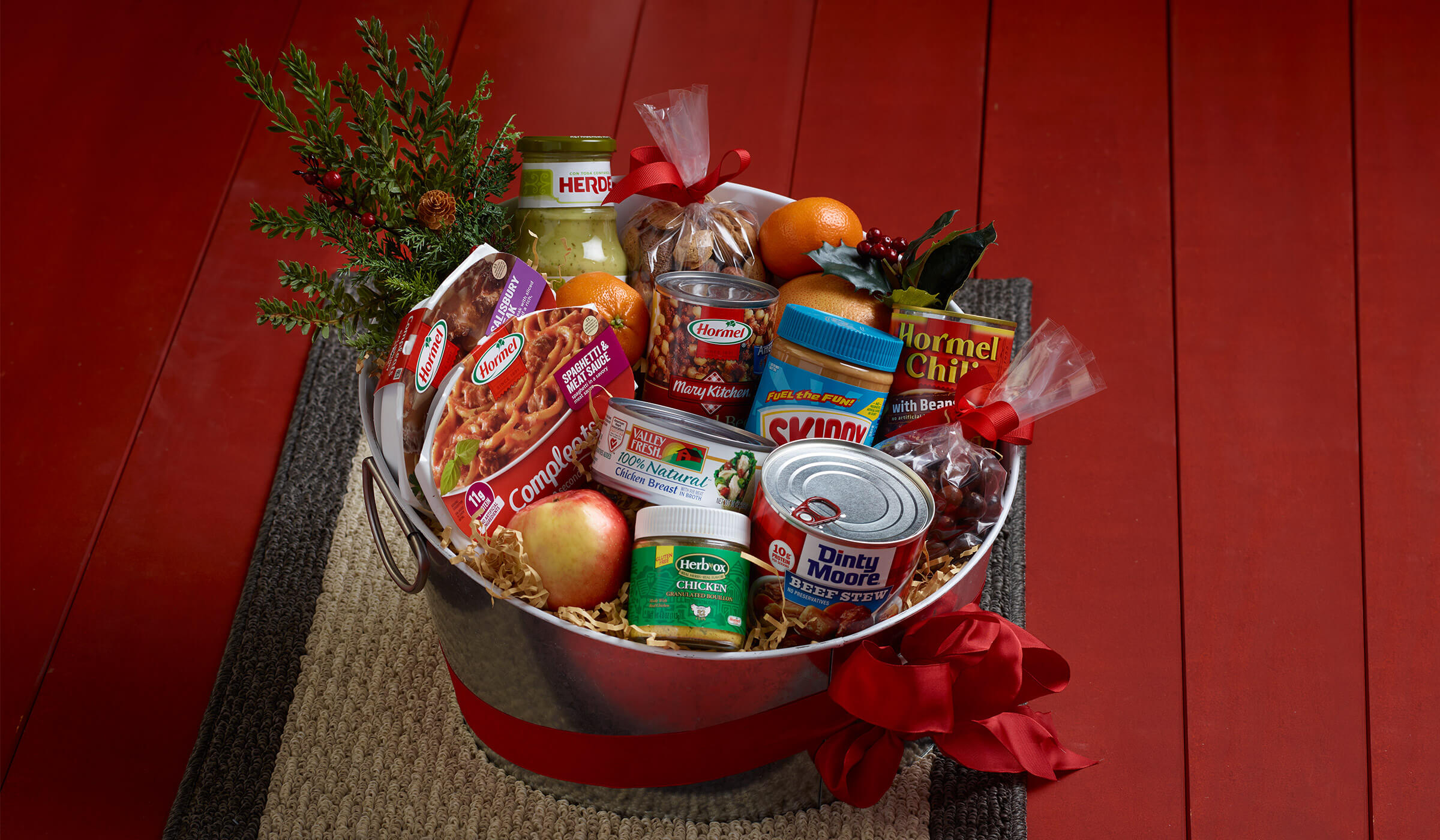 PANTRY GOODS GIFT BASKET