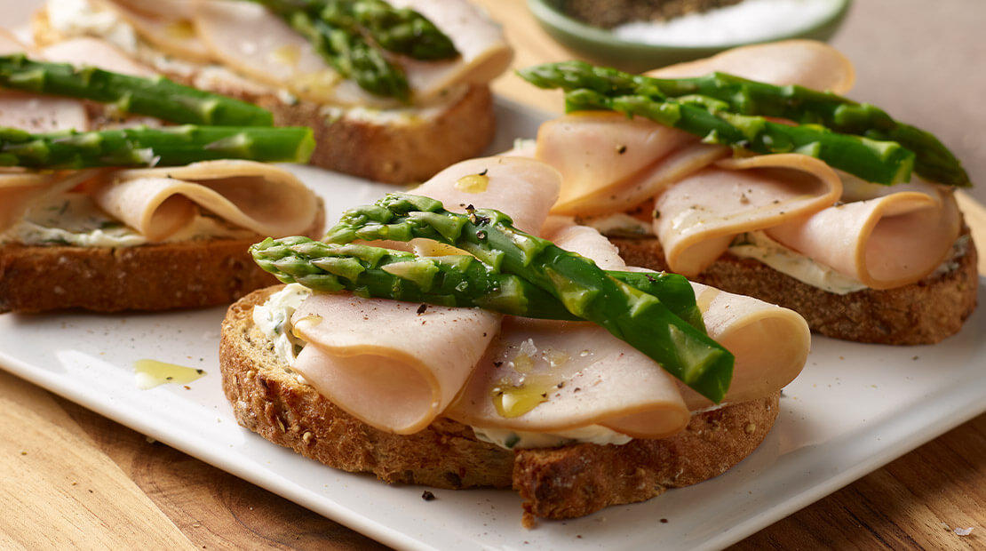 Smoked Turkey and Asparagus Tartines