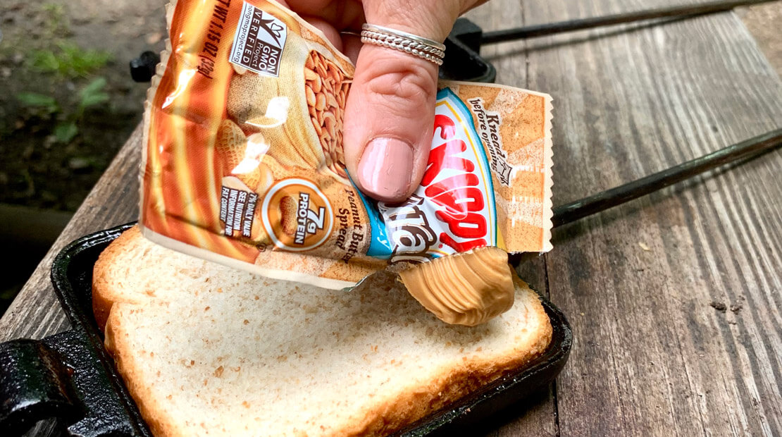 SKIPPY squeeze pack for grilled pb and j
