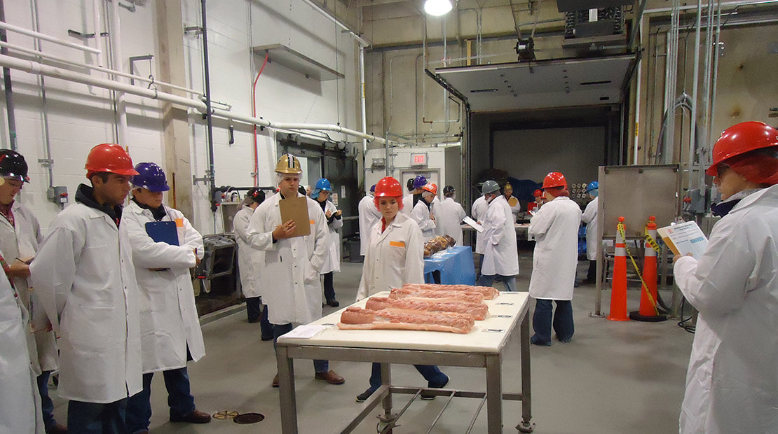 National Barrow Show Intercollegiate Meat Judging Contest Held at
