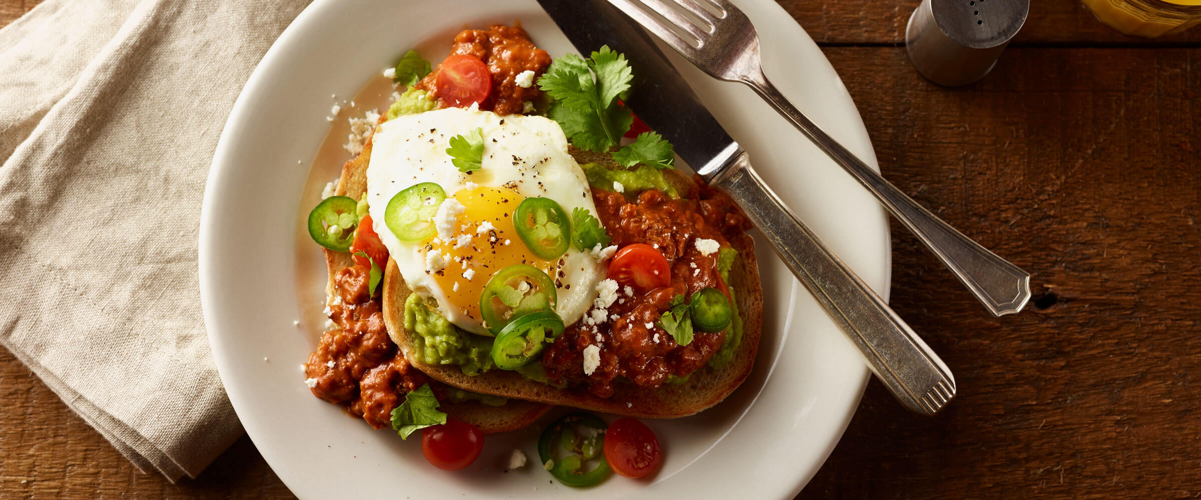 Chili-Avocado Breakfast Toast