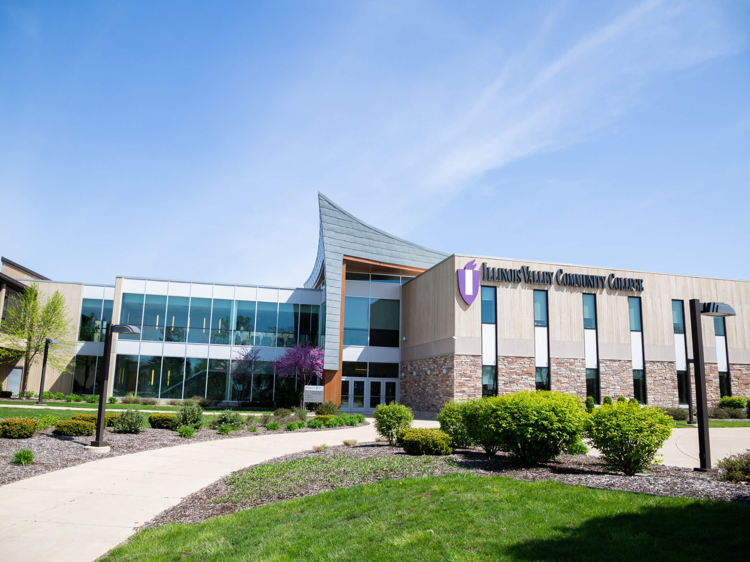 Illinois Valley Community College Campus on a bright sunny day