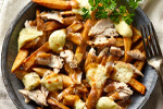 Chef Lamar’s Thanksgiving Poutine